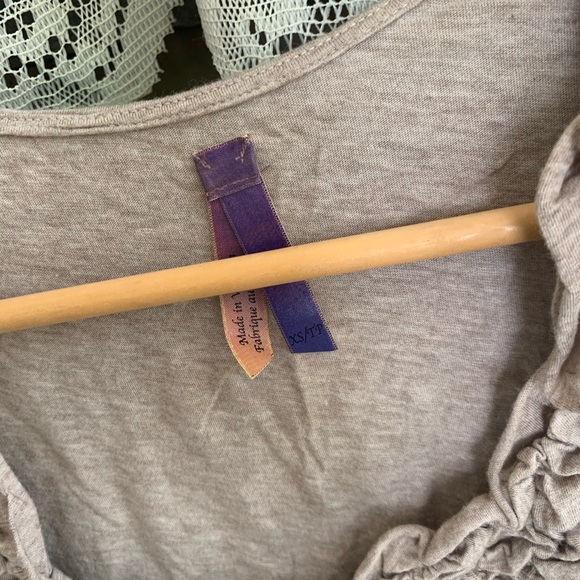 Anthropologie Ruched Sleeveless Top - Picture 2 of 7